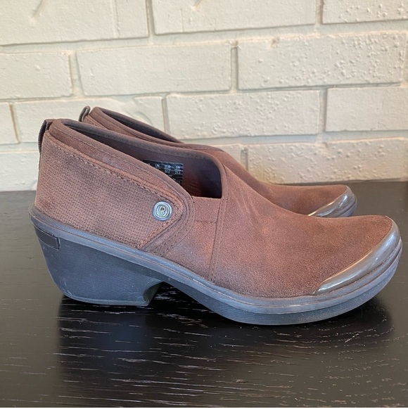 Bzees Women's Tribute Ankle Boots Booties Comfort Brown Faux Suede Sz 7.5 W - Picture 1 of 7